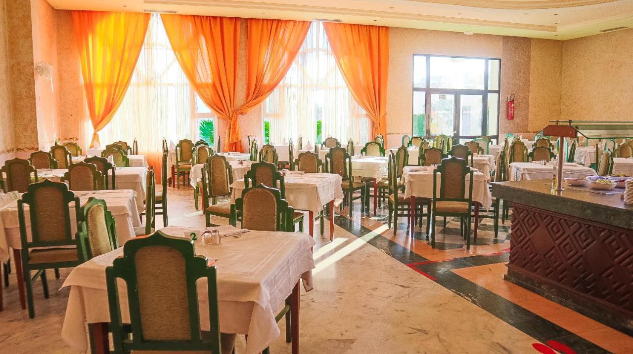 Hotel Royal Jinene